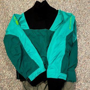 Long sleeve Rival paddle jacket, semi-dry kayak top, US small, Green